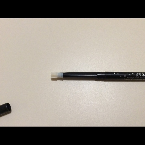 Black Stila Smudgestick Eyeliner in Stingray - Picture 3 of 3